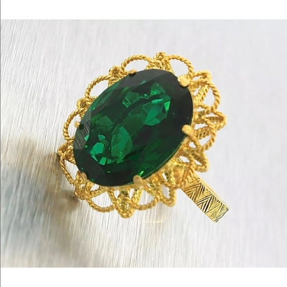 Ladies Antique 18K 750 Yellow Gold Synthetic Emerald Cocktail Ring (SIZE 9.75) - Picture 1 of 5